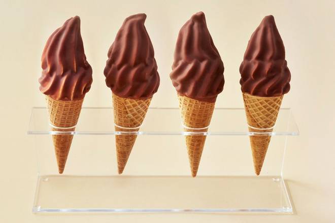 Order Brown Bonnet® (4 or 6-Pack) food online from Carvel store, Miami on bringmethat.com
