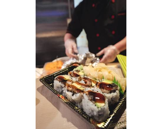 Order Eel & Avocado Roll food online from Momiji store, Washington on bringmethat.com