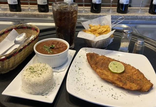 Order Breaded fish fillet - Filete apanado with 3 sides + 1 Coca Cola Gratis food online from Medellin Restaurant store, Coconut Creek on bringmethat.com