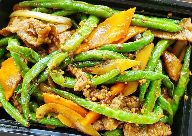 Order B5. Beef with String Bean 豆仔牛 food online from Chopsticks Cuisine store, Seattle on bringmethat.com