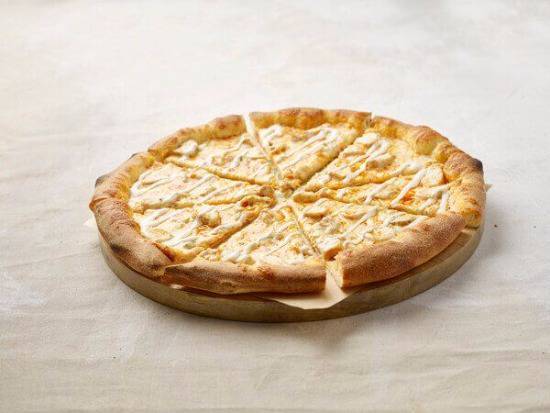 Order 16" Buffalo Chicken Pizza food online from Flippers Pizzeria store, Orlando on bringmethat.com
