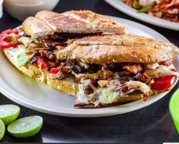 Torta de arrachera
