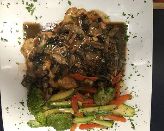 Order Pollo Marsala e Funghi food online from Trattoria Luna store, Miami on bringmethat.com