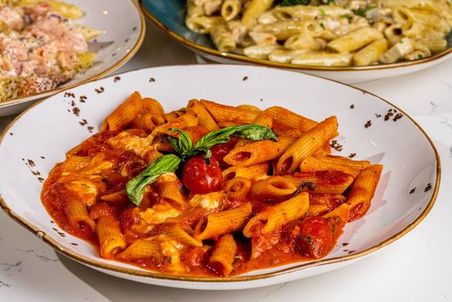Order Tomato Basil food online from Crema Gourmet Espresso Bar store, Miami on bringmethat.com