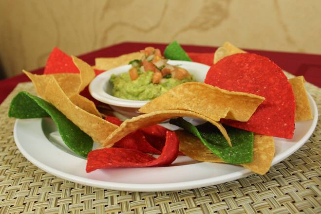 Order Guacamole and Chips food online from Churrasco Fusion store, West Palm Beach on bringmethat.com