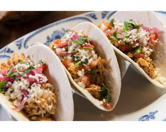 Order Pollo Taco Platter food online from Rocco's Tacos store, Boca Raton on bringmethat.com