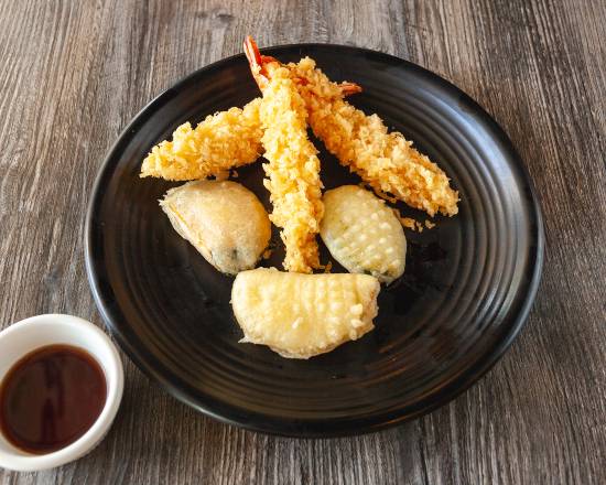 Order Tempura Set food online from Wasabi Japanese Noodle House store, Los Angeles on bringmethat.com