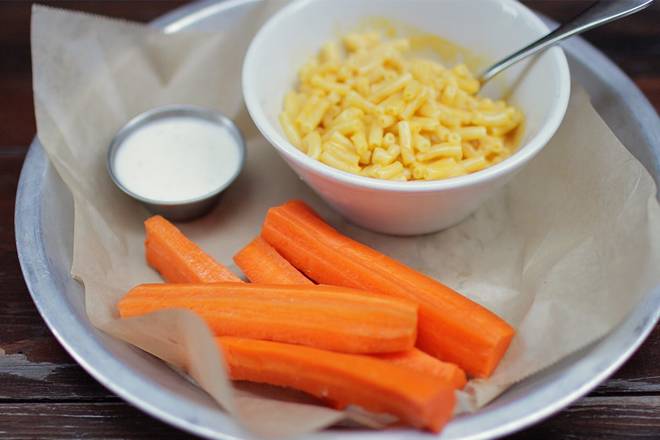 Order Kraft Macaroni & Cheese food online from Lazy Dog Restaurant & Bar store, Boca Raton on bringmethat.com