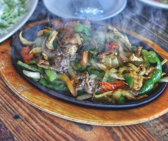 Order Fajita la Roca food online from Taco Libre store, Jacksonville on bringmethat.com