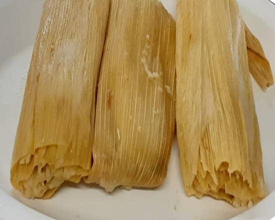 Order Tamales de Chicken (Pollo) food online from Gonzalo Taqueria Y Carnitas store, Lake Worth on bringmethat.com