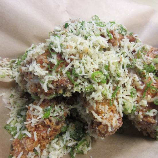 Order Garlic Parmesan Cheese Wings food online from Kitchen Sooda store, Los Angeles on bringmethat.com