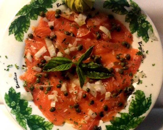 Order Salmone Affumicato food online from Trattoria Luna store, Miami on bringmethat.com