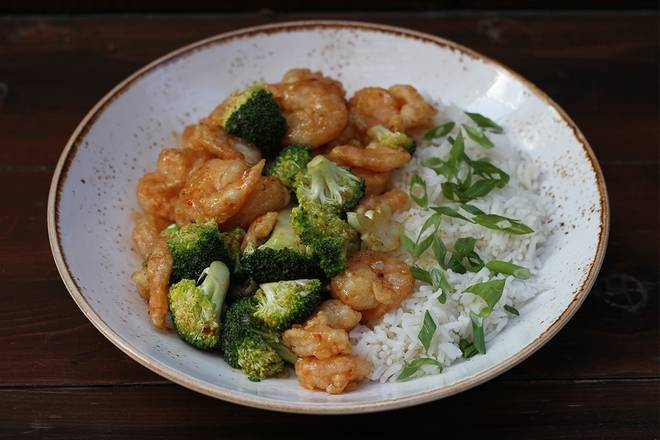 Order Sweet + Spicy Bowl food online from Lazy Dog Restaurant & Bar store, Addison on bringmethat.com