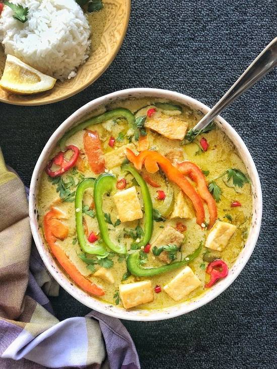 Order Green curry food online from Thai River store, Petaluma on bringmethat.com