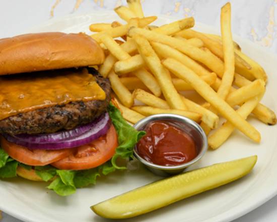 Order McCormick's Cheeseburger food online from McCormick & Schmicks Seafood Restaurant store, Edina on bringmethat.com