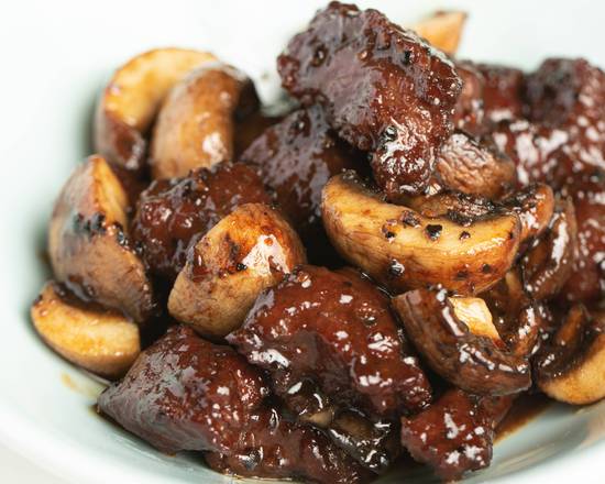 Order Honey Black Pepper Beef with Mushrooms food online from JA Jiaozi Authentic Dumplings store, Irvine on bringmethat.com