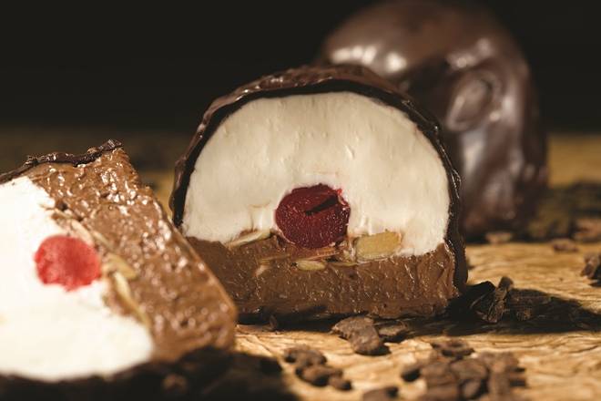 Order Choco Vanilla Gelato Bomba food online from Lb Cake Stop store, Baldwin Park on bringmethat.com