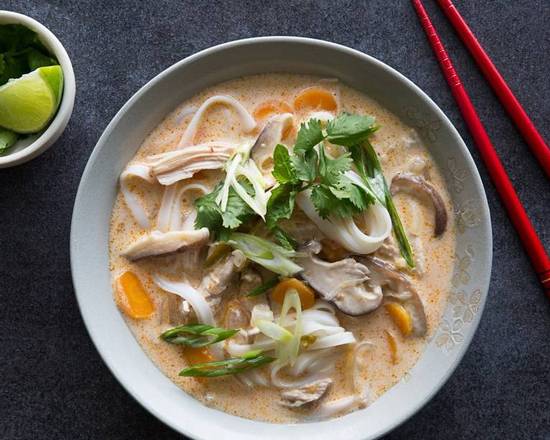 Order Chicken Noodle Soup food online from Zabb Thai Kitchen store, Clarkstown on bringmethat.com