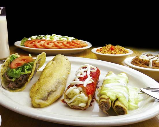 Order Mexican Plate food online from Chihua Restaurant & Bar store, El Paso on bringmethat.com
