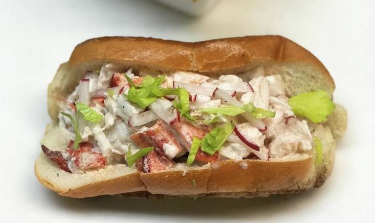 Order Lobster Roll food online from blu on the Avenue store, Winter Park on bringmethat.com