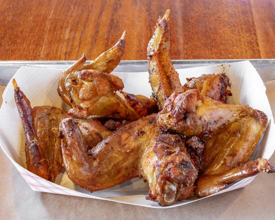Order Smoked Chicken Wings (1/2 Dozen) food online from Mosley Barbecue And Provisions store, North Liberty on bringmethat.com