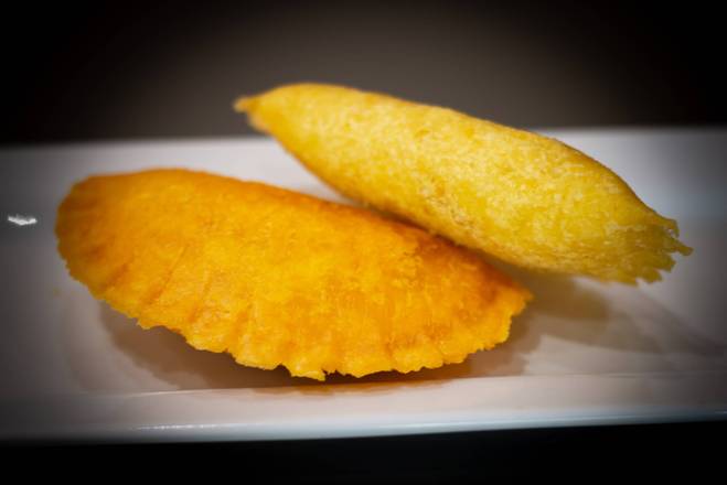 Order Empanada carne food online from Florida Burger & Coffee store, Saint Cloud on bringmethat.com