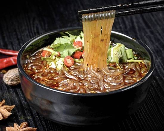 Order E2. Hot and Sour Bean Noodle 重庆老街酸辣粉 food online from Yu Noodle store, Cupertino on bringmethat.com