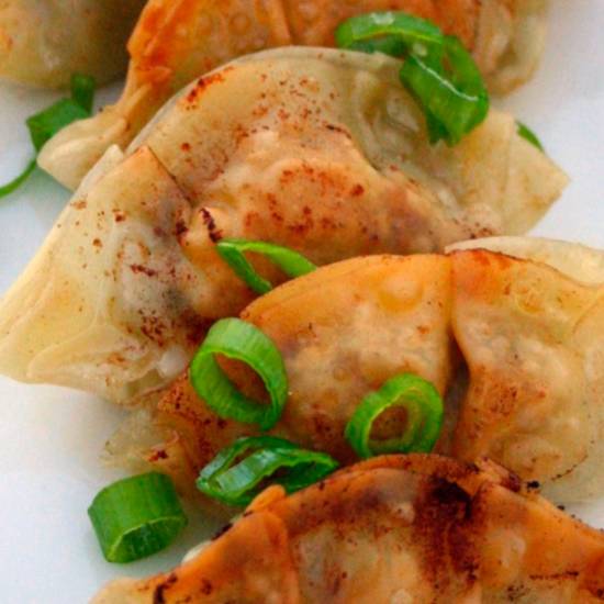 Order GYOZA food online from Pho Sho Fusion House store, Porterville on bringmethat.com
