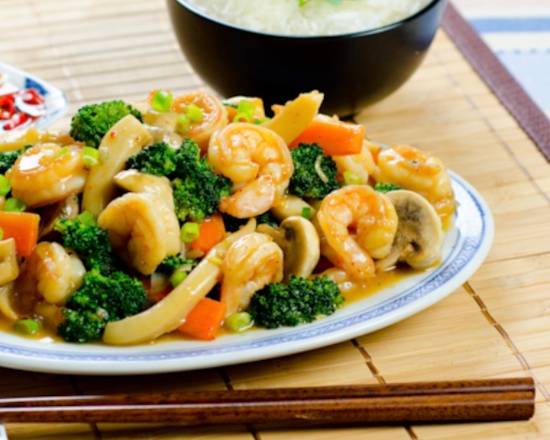 Order Shrimp with Mixed Vegetables food online from Red Apple Chinese Restaurant store, Harahan on bringmethat.com