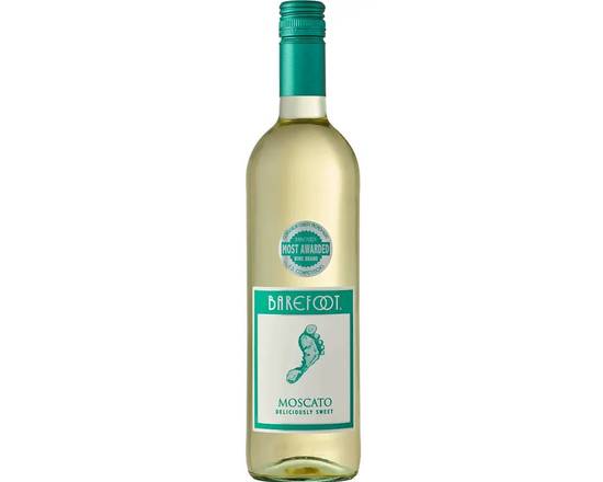 Order Barefoot Cellars Moscato, 750mL (13.0% ABV) food online from Xtra Liquors & Wines store, WEST MIAMI on bringmethat.com