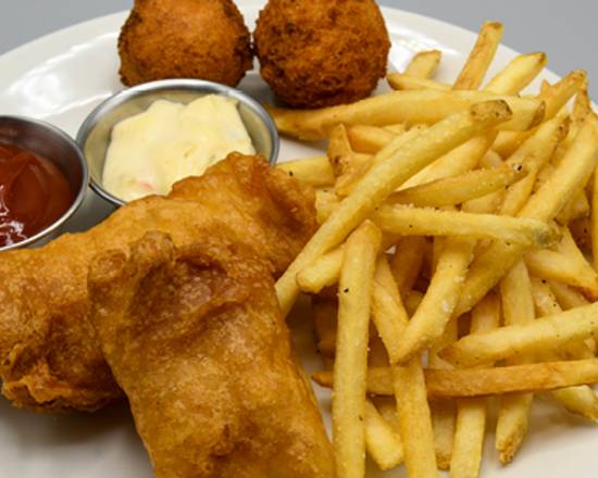 Order Kids Fish + Chips food online from Mitchell Fish Market store, Livonia on bringmethat.com