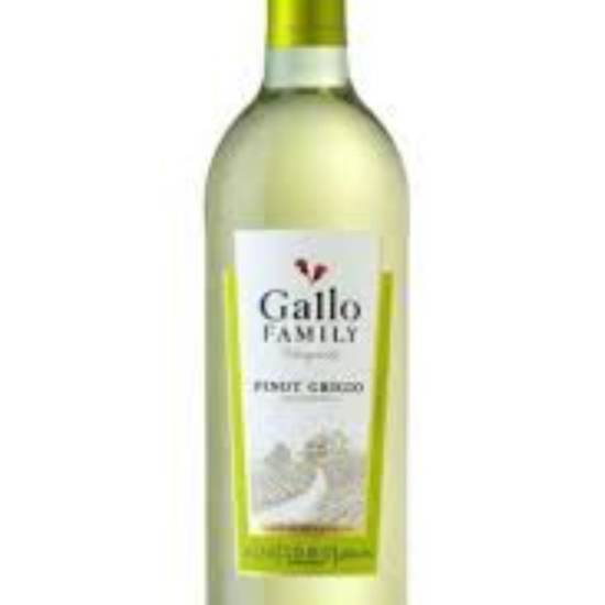Order GALLO FAMILY PINOT GRIGIO 750ML BOTTLE food online from Duke Liquor & Jr. Market store, Los Angeles on bringmethat.com