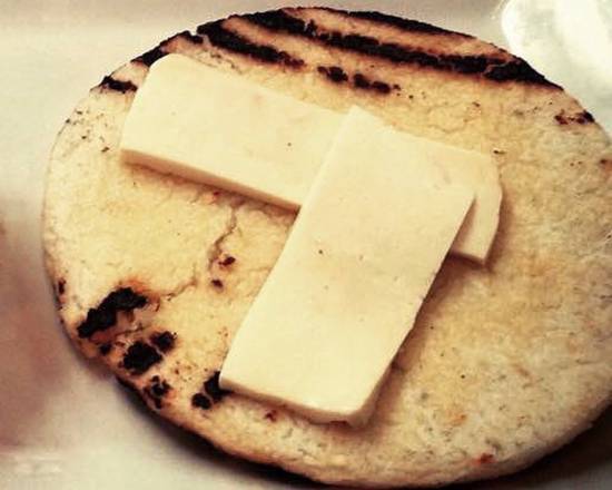 Order Arepa De Maiz Blanco food online from Bolivar Restaurant and Lounge store, Miami Beach on bringmethat.com