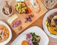 MCL Restaurant & Bakery (Munice)