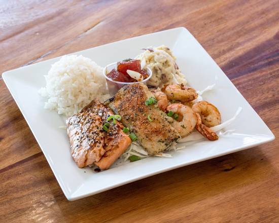 Order Shoreline Chef Plate food online from Poke Stop store, Waipahu on bringmethat.com