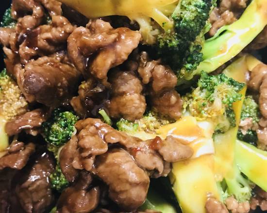 Order Beef with Broccoli food online from Auntie Lee store, CHAMPAIGN on bringmethat.com