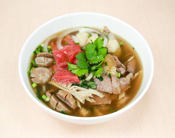 S3. Pho spéciale au poulet