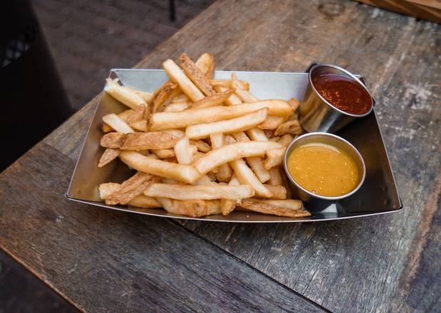 Order Friets  food online from Centraal Grand Cafe & Tappery store, Milwaukee on bringmethat.com