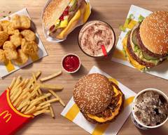 McDonald's (Blumenau Park Europeu)