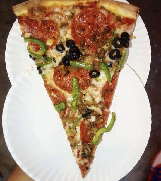 Order The Brooklyn Deluxe Slice food online from Biggie's Pizza store, Jacksonville Beach on bringmethat.com