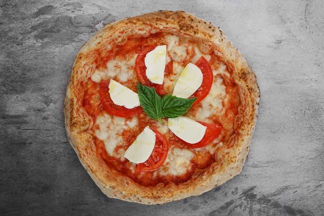 Order 10" Caprese Pizza food online from Pummarola store, Coral Gables on bringmethat.com