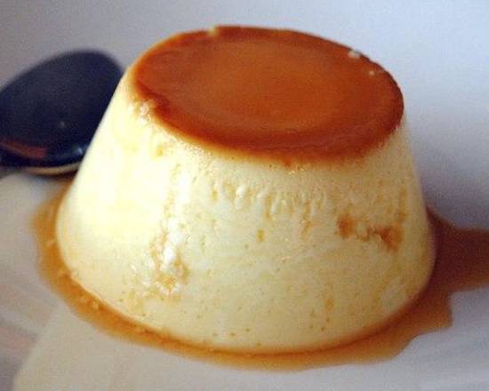 Order Flan con Caramelo food online from Chihua Restaurant & Bar store, El Paso on bringmethat.com