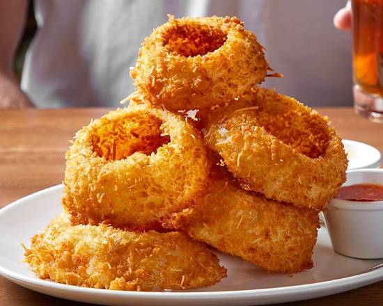 Order Coconut Onion Rings food online from Moretti's Ristorante & Pizzeria store, Hoffman Estates on bringmethat.com