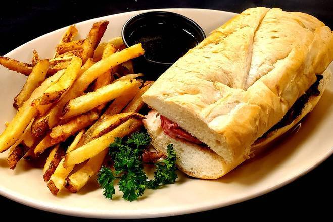 Order Harold’s Prime Rib Sandwich food online from Harold Seltzer Steakhouse store, St. Petersburg on bringmethat.com