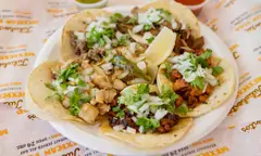 Julioberto's Fresh Mexican Food (2750 E Thomas Rd)