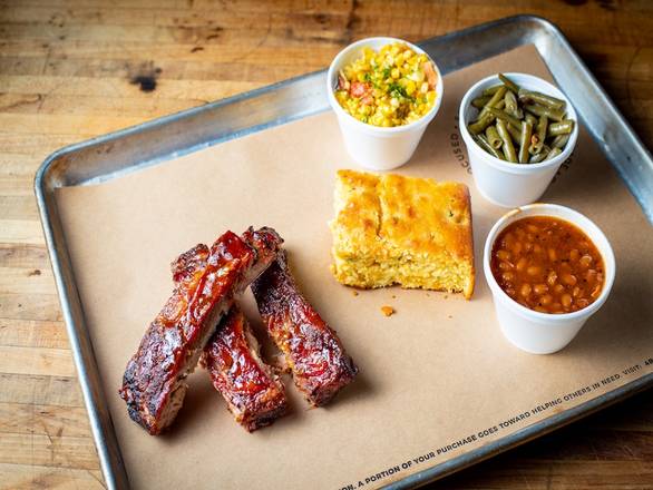 Order 1/4 Rack of St. Louis Style Ribs Platter food online from 4 Rivers Smokehouse store, Winter Park on bringmethat.com