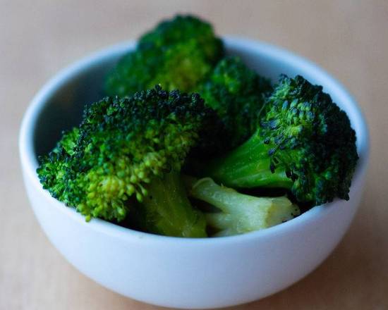 Order Broccoli food online from BJs Market & Bakery store, Chicago on bringmethat.com
