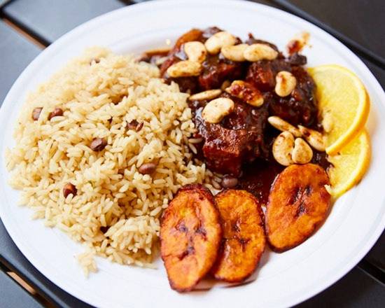 Order Oxtail food online from Taylormade Jamaican Eatery- Clinton Hill store, New York on bringmethat.com