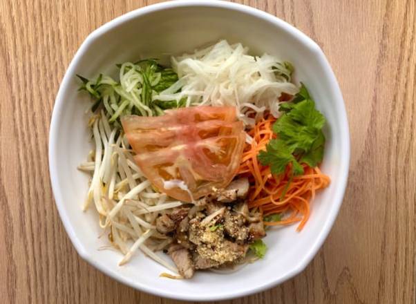 Order Grilled Chicken Vermicelli Bowl (닭고기 석쇠구이+ 버미셀리 국수) food online from Pho32 Shabu Shabu store, Palisades Park on bringmethat.com