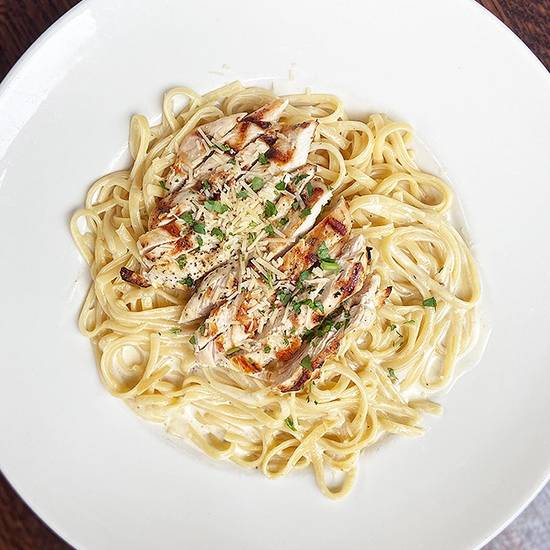 Order Chicken Alfredo food online from Granite City store, Kansas City on bringmethat.com